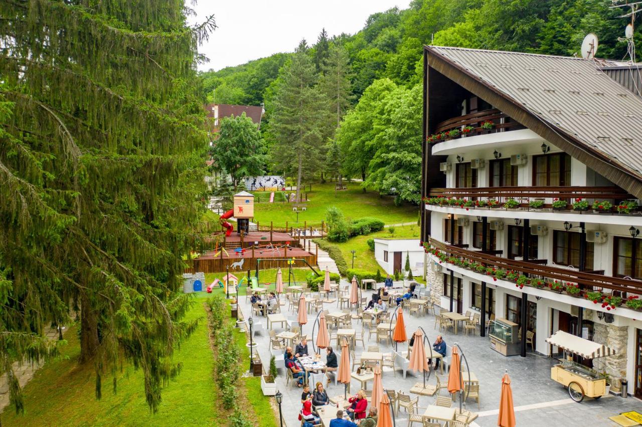 Hotel Trayal Крушевац Екстериор снимка