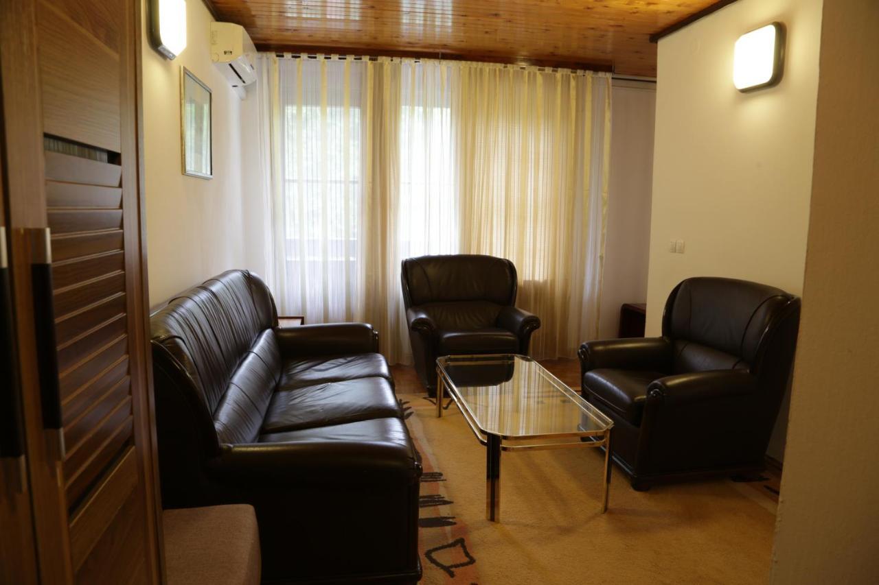 Hotel Trayal Крушевац Екстериор снимка