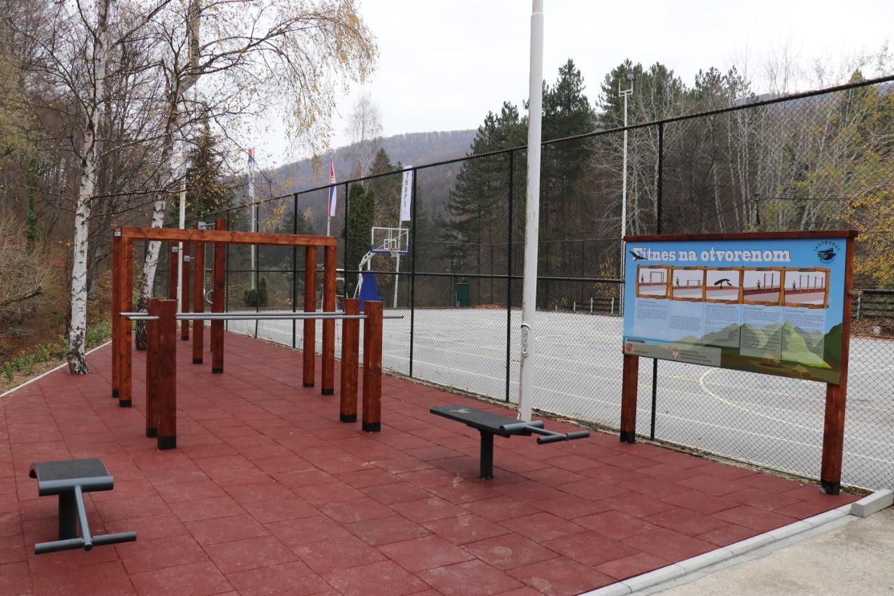 Hotel Trayal Крушевац Екстериор снимка